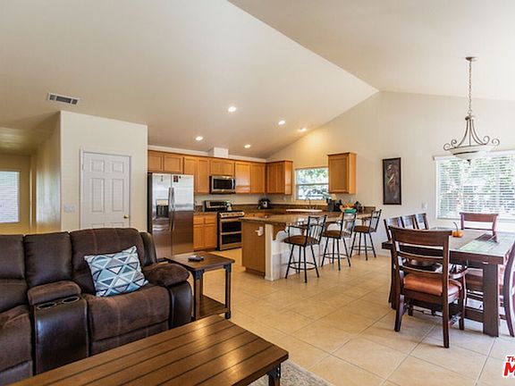 4th image of 510 Laughlin Ln