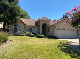 535 W Evergreen Ave, Visalia, CA 93277