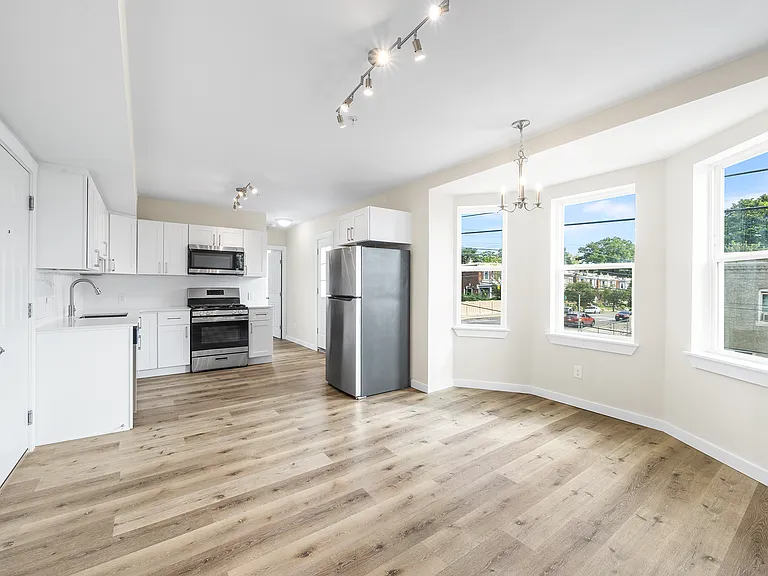 4900 Kingsessing Ave #2 — Photo 4