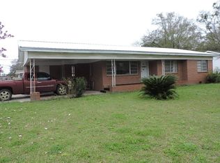 801 S Gordon Ave, Adel, GA 31620