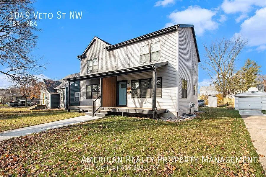 1049 Veto St NW