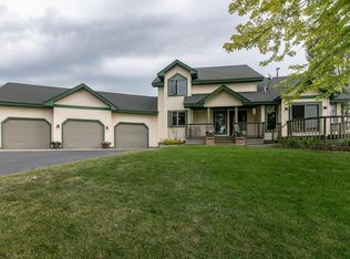 20181 Lake Ridge Dr, Prior Lake, MN 55372