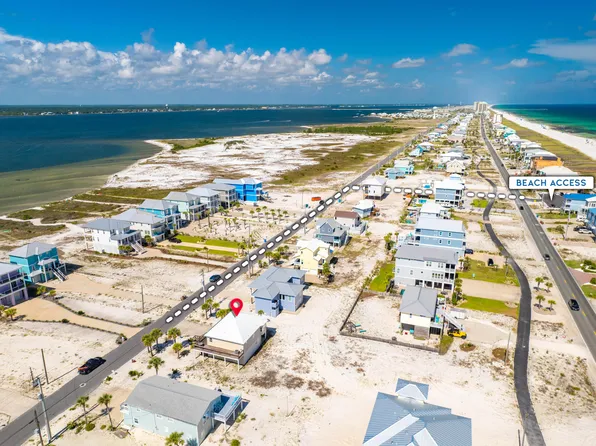 7707 White Sands Blvd, Navarre, FL 32566