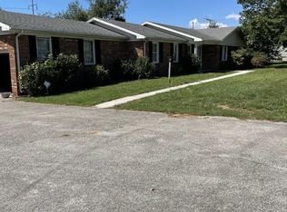 2741 Pembroke Rd, Hopkinsville, KY 42240