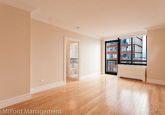 5th image of 99 Battery Pl APT 24C