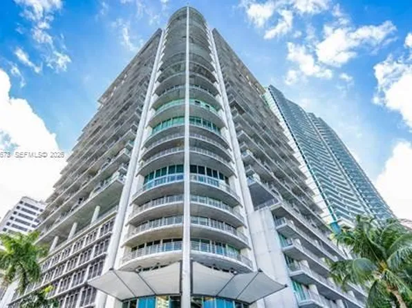 690 SW 1st Ct, Miami, FL