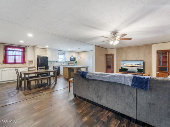 102 Walter Dr, Beulaville, NC 28518