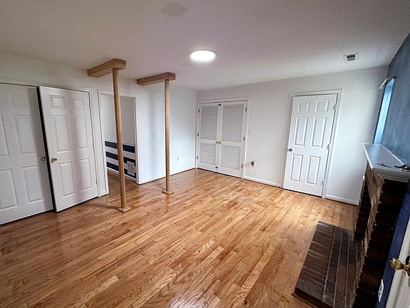 Walkin Basement with half bath