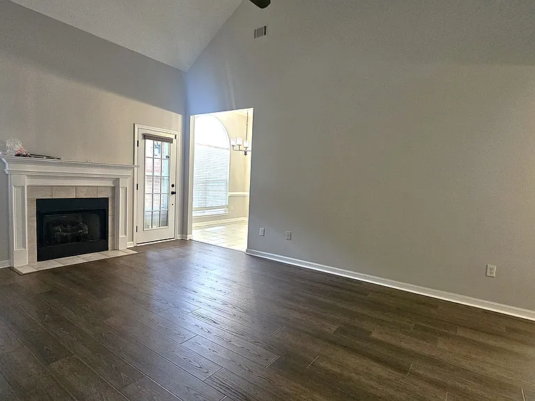 309 Burgamy Way — Photo 3