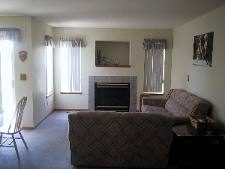 1637 Westbridge Dr #I4 — Photo 2