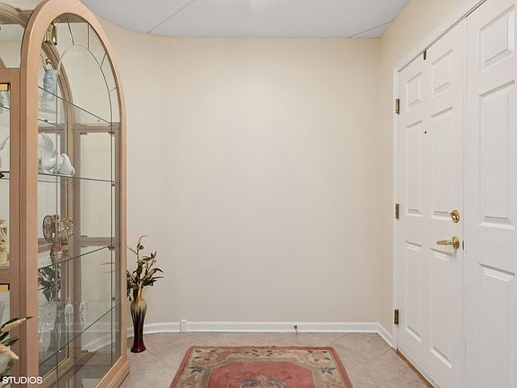 5th image of 710 Creekside Dr Unit 106