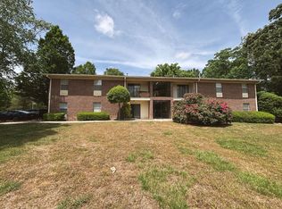 1630 - Oxford Road Apartments, Henderson, NC 27536
