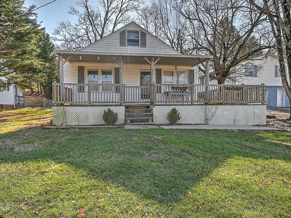 218 Thornwood Dr, Greeneville, TN 37745
