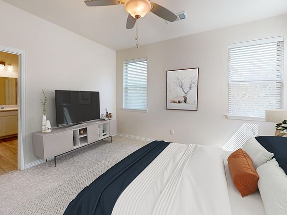 5th image of 17752 Coralberry Dr