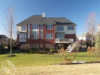 3rd image of 17882 Parkshore Dr