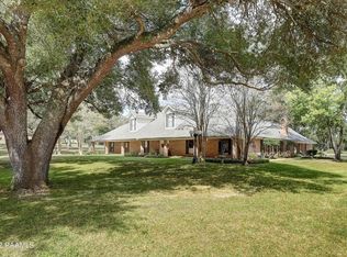 323 Acorn Dr, Lafayette, LA 70507