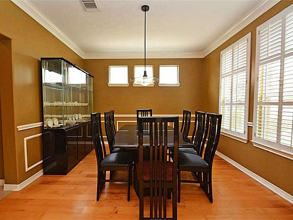 5th image of 2110 Blue Water Bay Dr