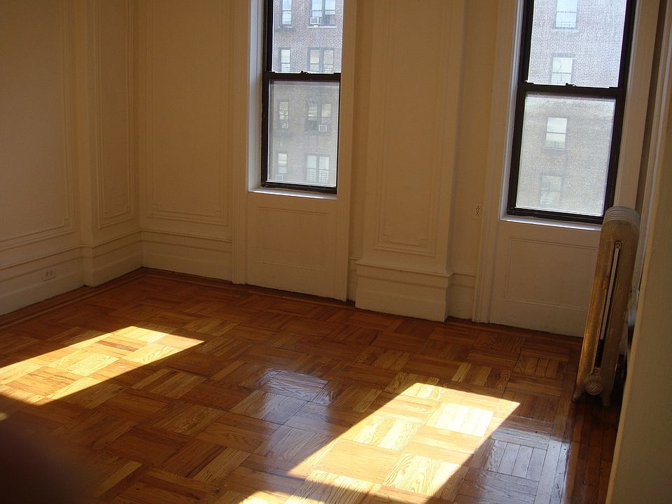 2nd image of 95 W 162nd St APT 25