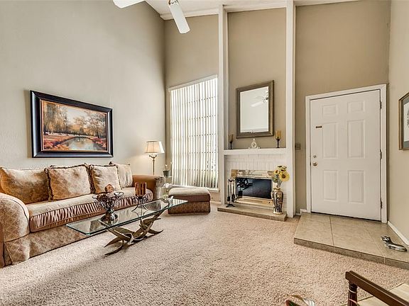 2nd image of 703 Sceptre Cir