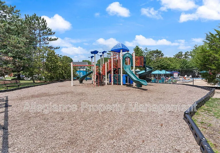 8073 Morning Meadow Ct — Photo 38