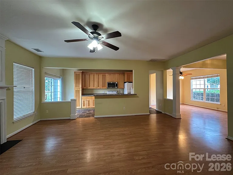 6954 Beverly Springs Dr — Photo 10