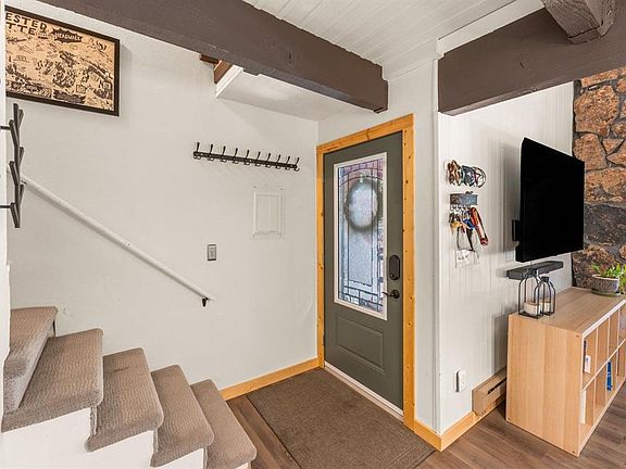 3rd image of 32 Hunter Hill Road #B-306
