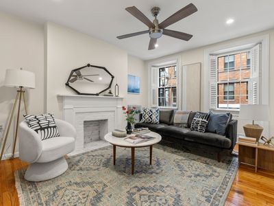 37 Grove St APT 2, Boston, MA, 02114