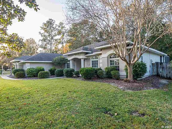 2nd image of 10404 NW 13th Ln