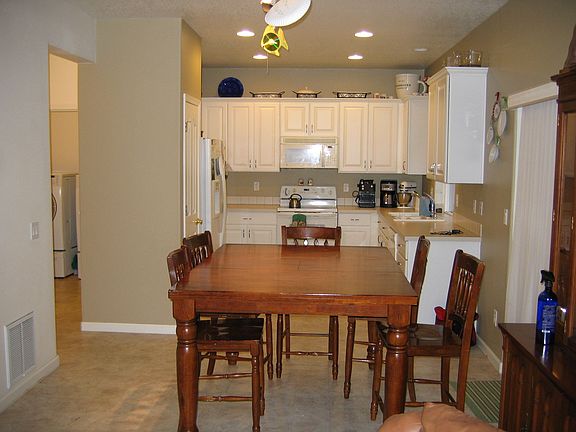 Open great room floor plan.