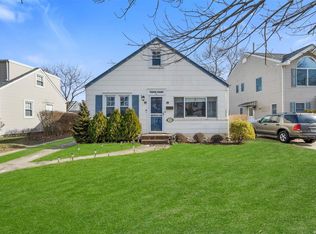 159 Gordon Rd, Valley Stream, NY 11581