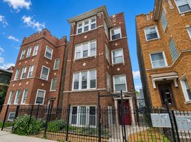 4925 N Albany Ave, Chicago, IL