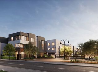 701 S Lyon St, Santa Ana, CA 92705