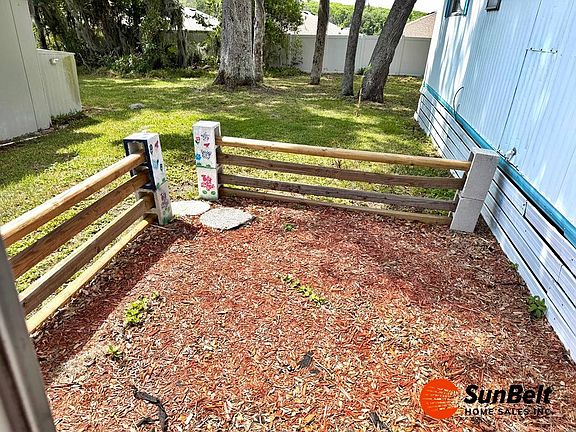 2nd image of 105 Queens Dr