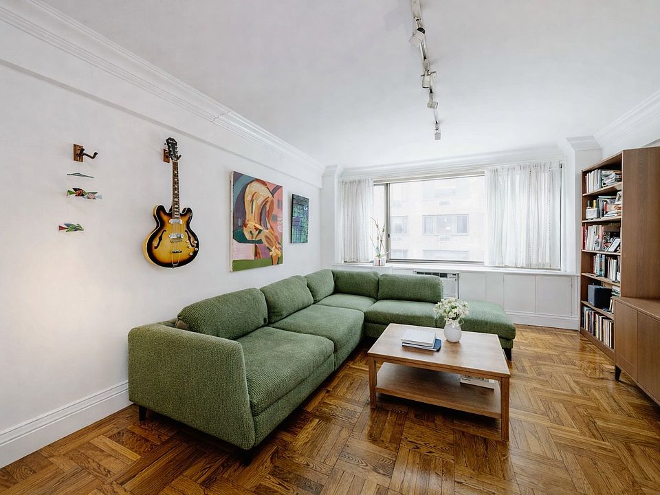 1st image of 420 E 64th St APT W3j