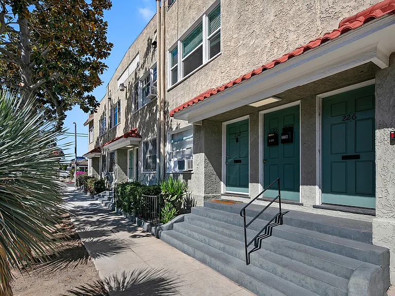 228 Gaviota Ave — Photo 10