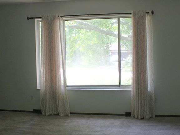 5th image of 8700 N Gateway Dr