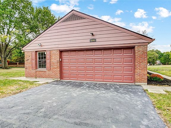 4th image of 6595 Stonyrill Ln