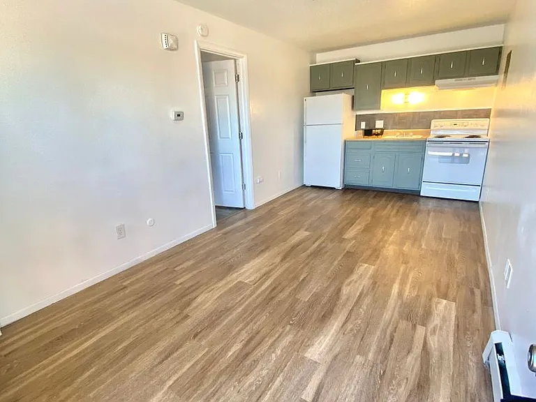 2905 Glendale Dr — Photo 1