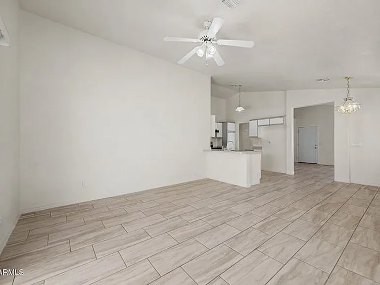 8563 W Mission Ln — Photo 6