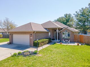2857 Fox Hollow Ct, Columbus, IN 47203