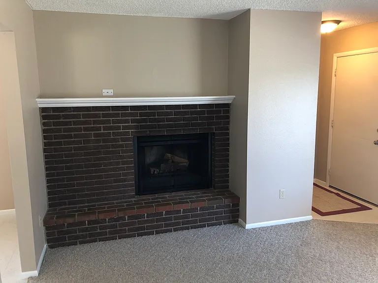 1121 Yellowstone Ave — Photo 3