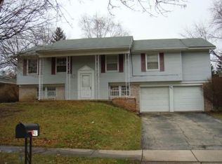 981 Indian Spring Ln, Buffalo Grove, IL 60089