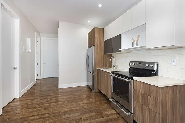 Rented by City View Living | media 13