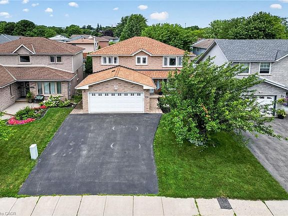 3rd image of 43 Bonaparte Way
