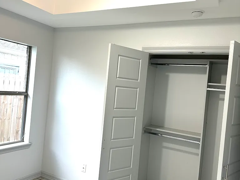 328 Clemente Ave #A — Photo 9