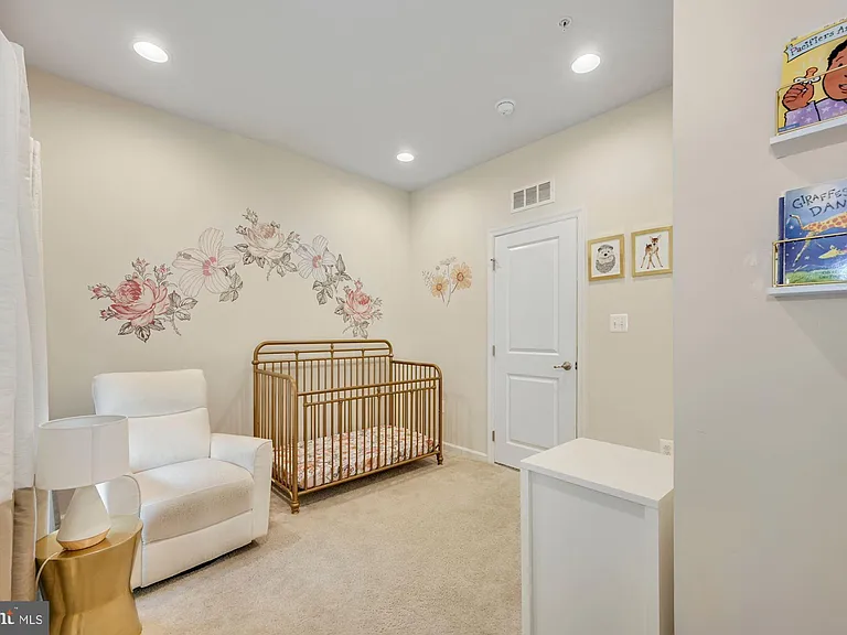6106 Chronicle St — Photo 20