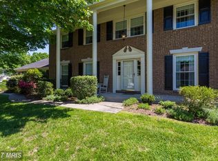 8811 Sandy Ridge Ct, Fairfax, VA 22031