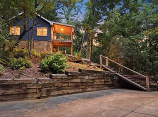 6174 Crow Creek Rd, Lakemont, GA 30552