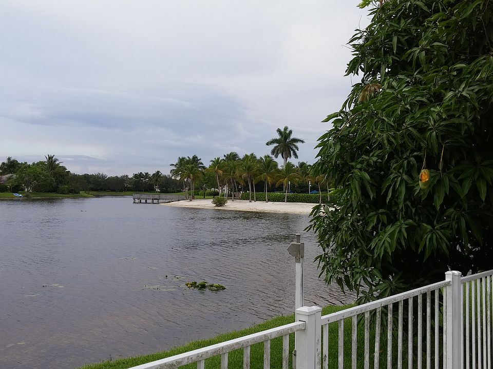 2nd image of 16782 NW 14th Ct
