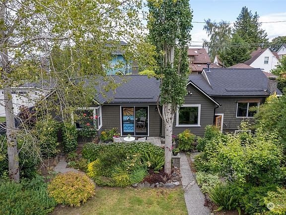 3rd image of 2617 N Union Avenue